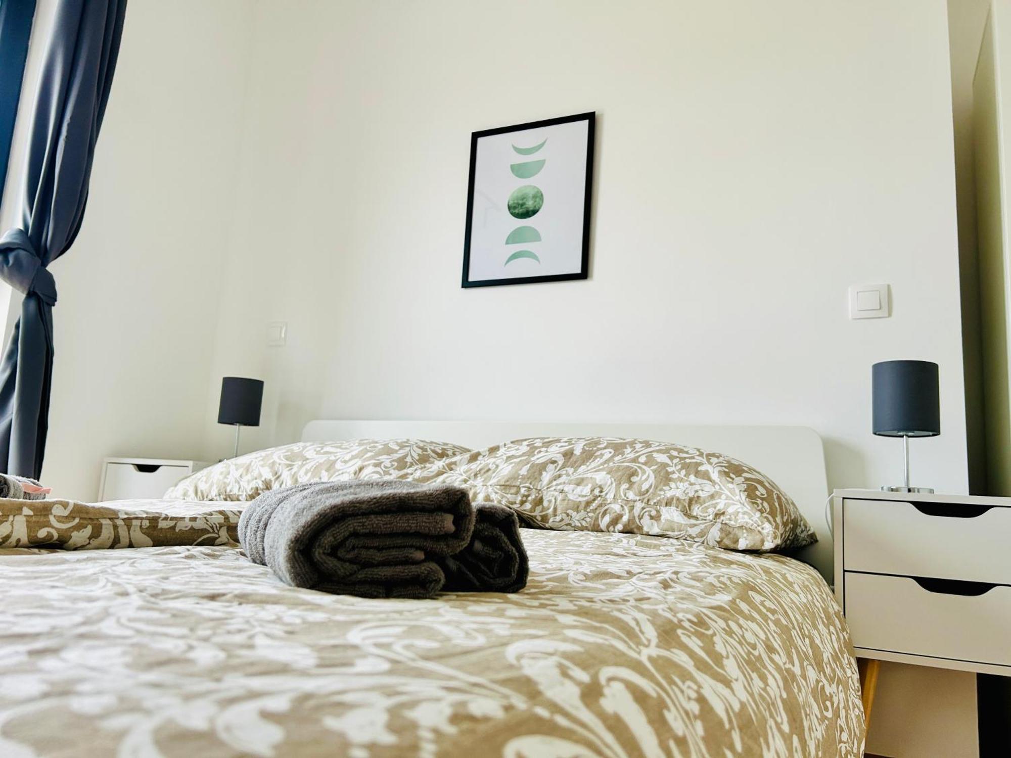 Modern Apartment With Balcony & Free Parking - Nearby Metro Vienna Exterior photo